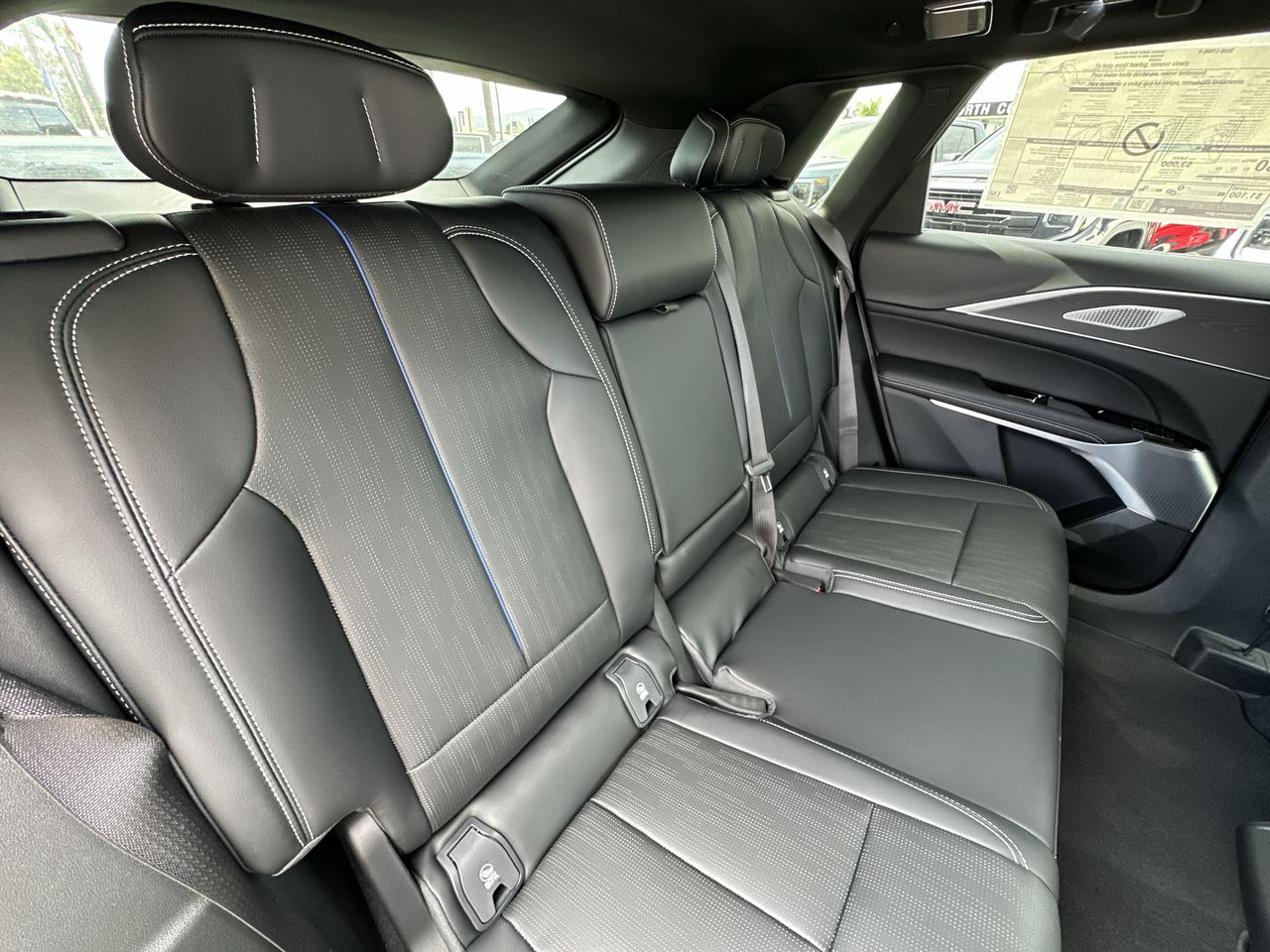 2026 Cadillac LYRIQ V - Photo 64