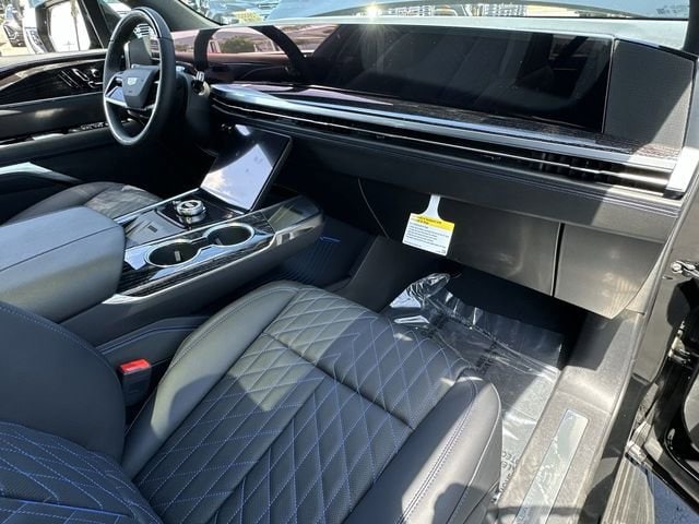 2026 Cadillac Escalade IQ Sport - Photo 30