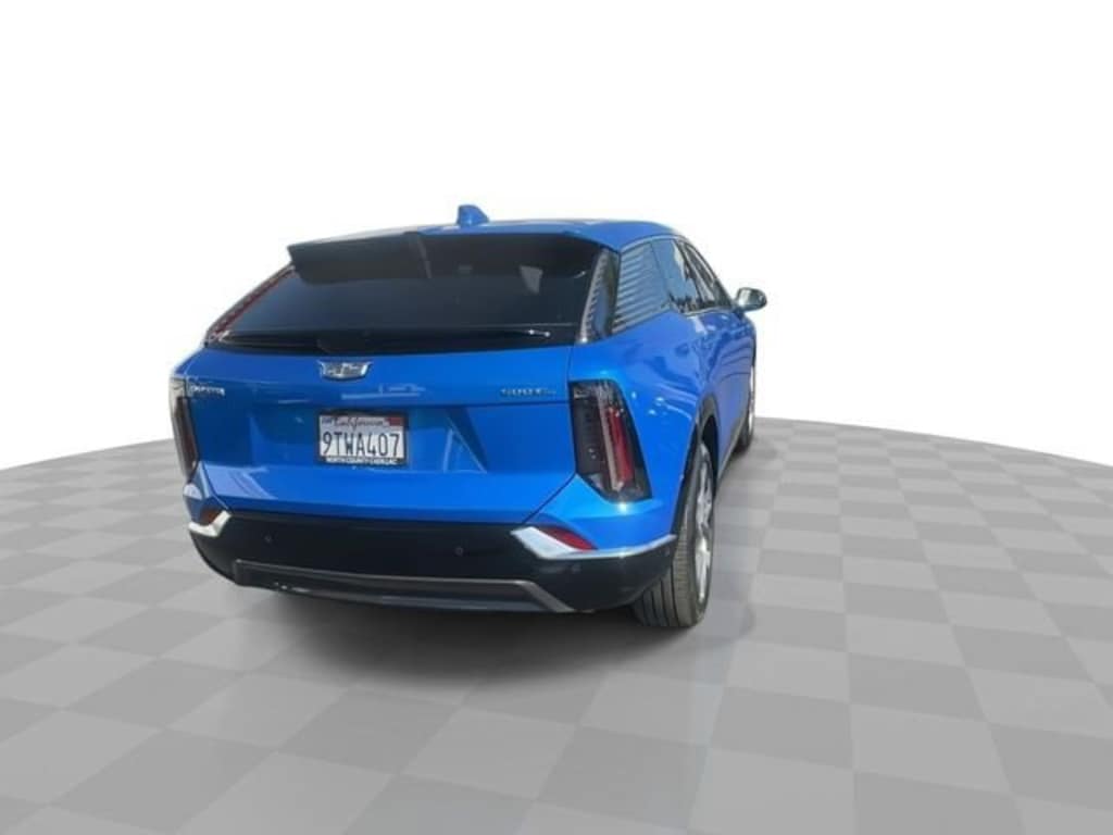 New 2025 CADILLAC OPTIQ Luxury 1 SUV