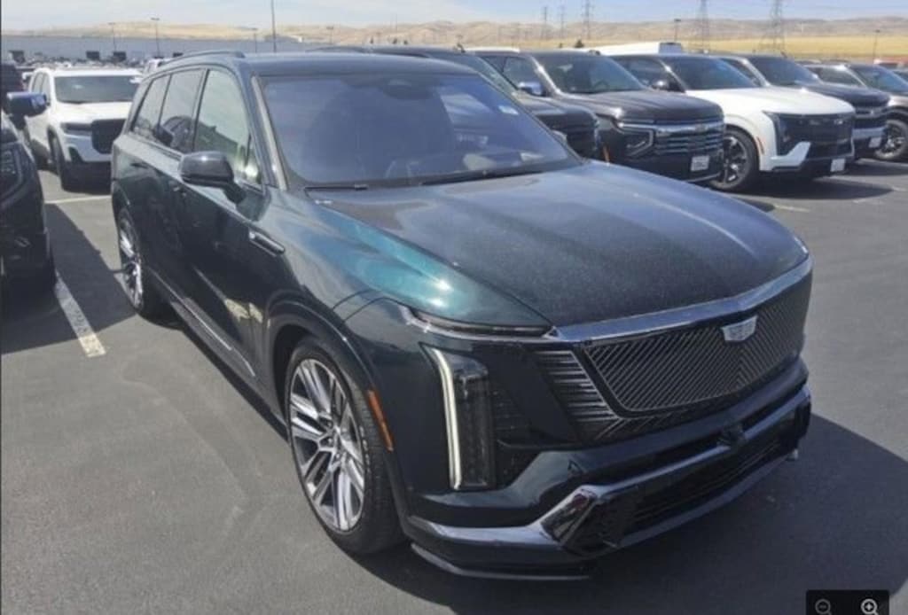 Certified 2026 CADILLAC VISTIQ Platinum SUV