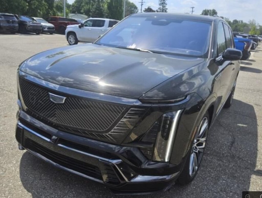 Used 2026 CADILLAC VISTIQ Platinum SUV