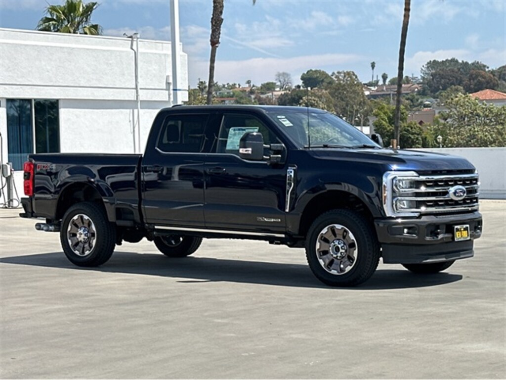 New 2025 Ford F-250 Truck Crew Cab