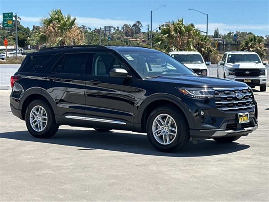 New 2025 Ford Explorer Active SUV