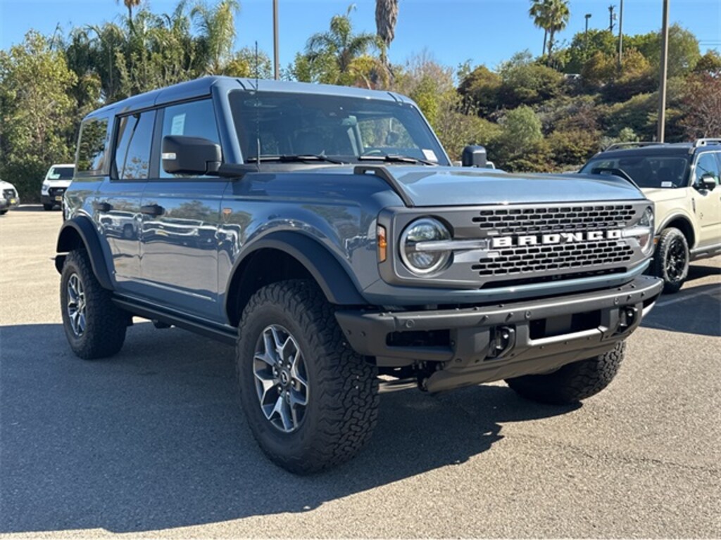 New 2025 Ford Bronco Badlands SUV