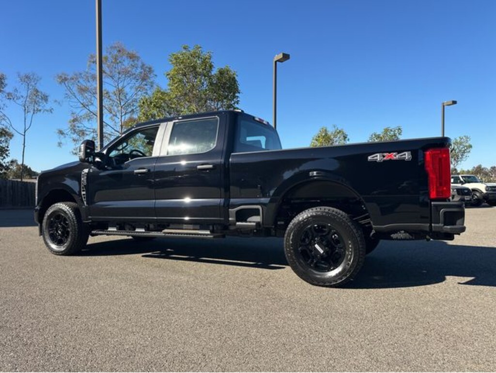 New 2026 Ford F-250 Truck Crew Cab