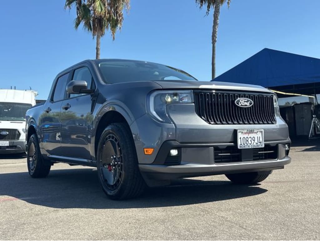 Used 2025 Ford Maverick Lobo Standard Truck SuperCrew