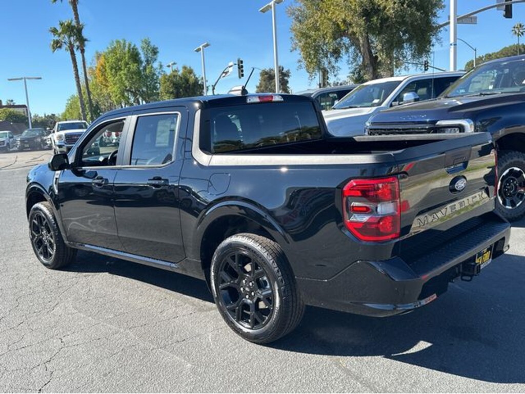 New 2026 Ford Maverick Lobo Standard Truck SuperCrew