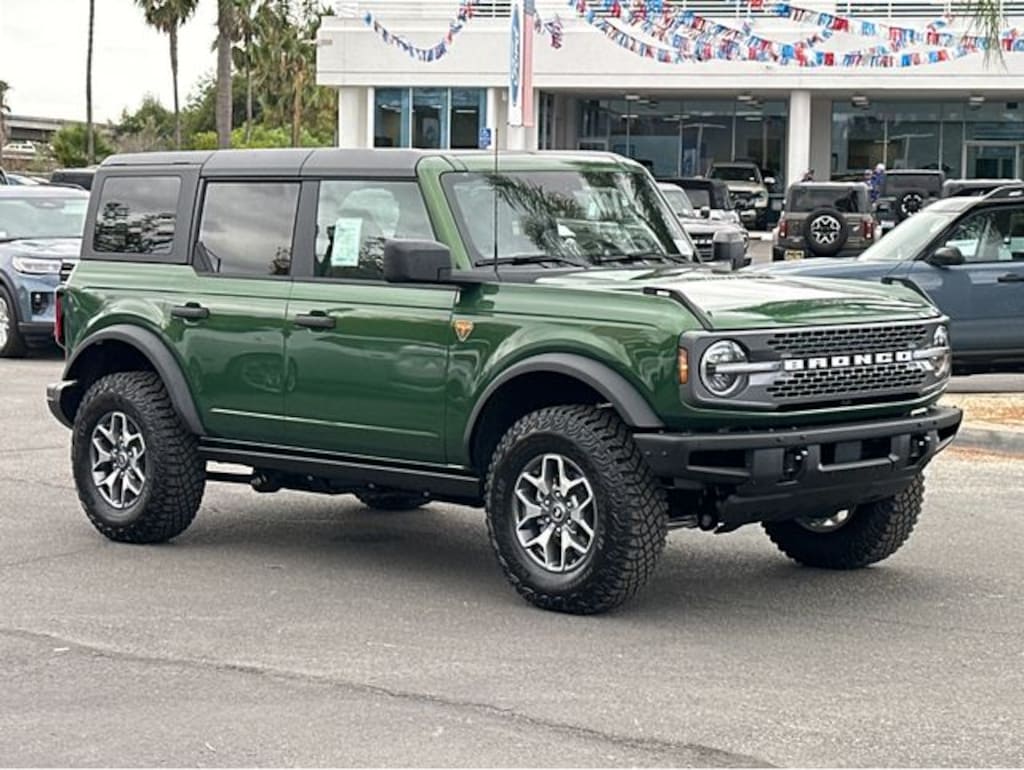 New 2025 Ford Bronco Badlands SUV