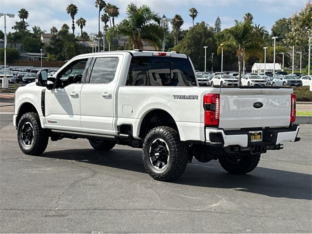 New 2025 Ford F-250 Truck Crew Cab