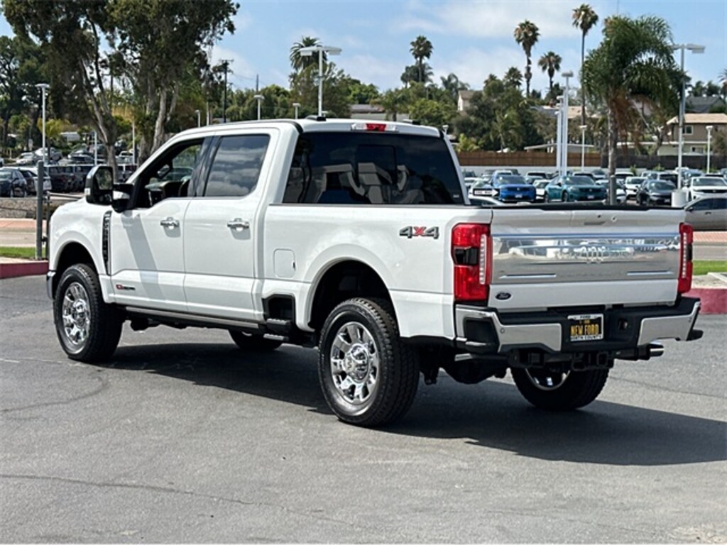 New 2025 Ford F-250 Truck Crew Cab