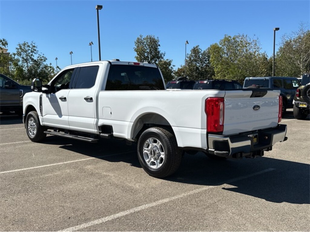 New 2026 Ford F-250 Truck Crew Cab
