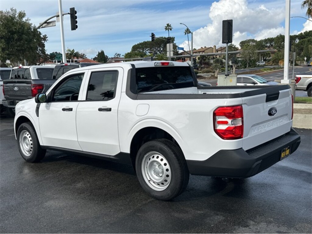 New 2025 Ford Maverick XL Truck SuperCrew