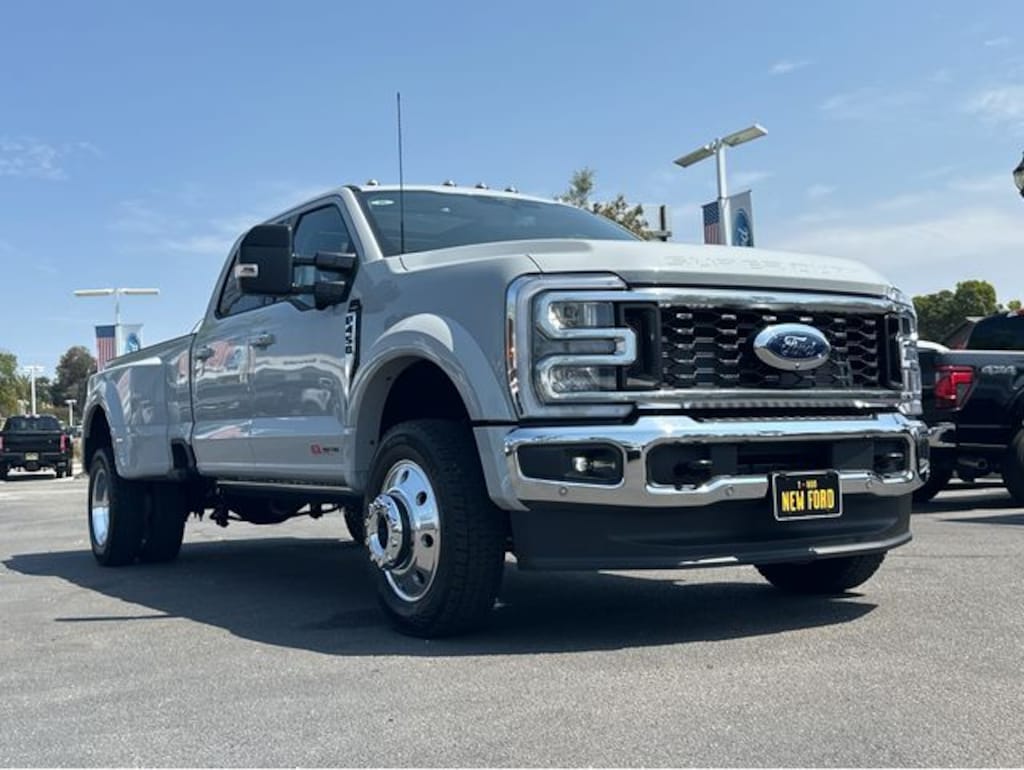 New 2026 Ford F-450 Truck Crew Cab