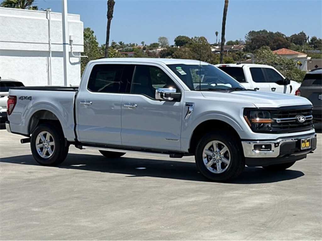 New 2025 Ford F-150 XLT Truck SuperCrew Cab