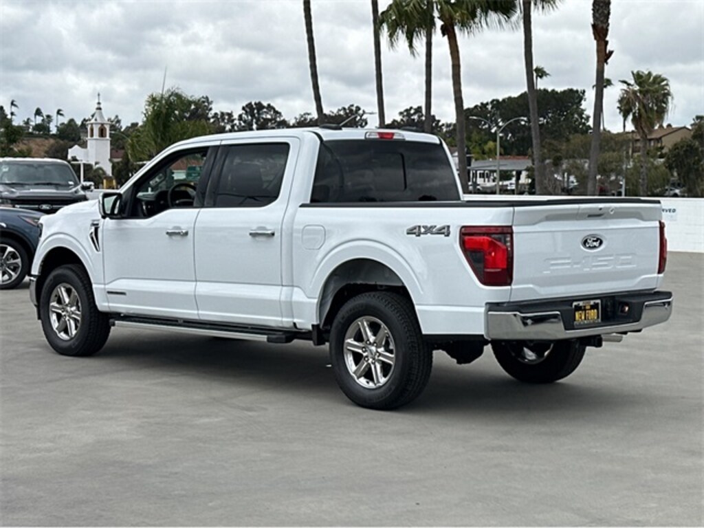 New 2025 Ford F-150 XLT Truck SuperCrew Cab