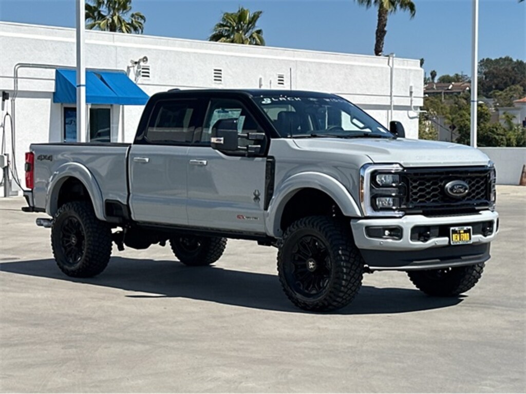 New 2025 Ford F-250 Truck Crew Cab