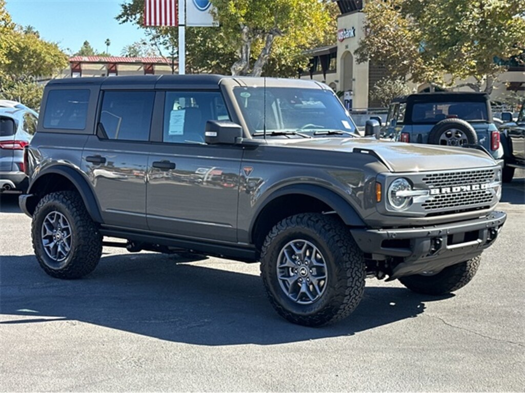 New 2025 Ford Bronco Badlands SUV