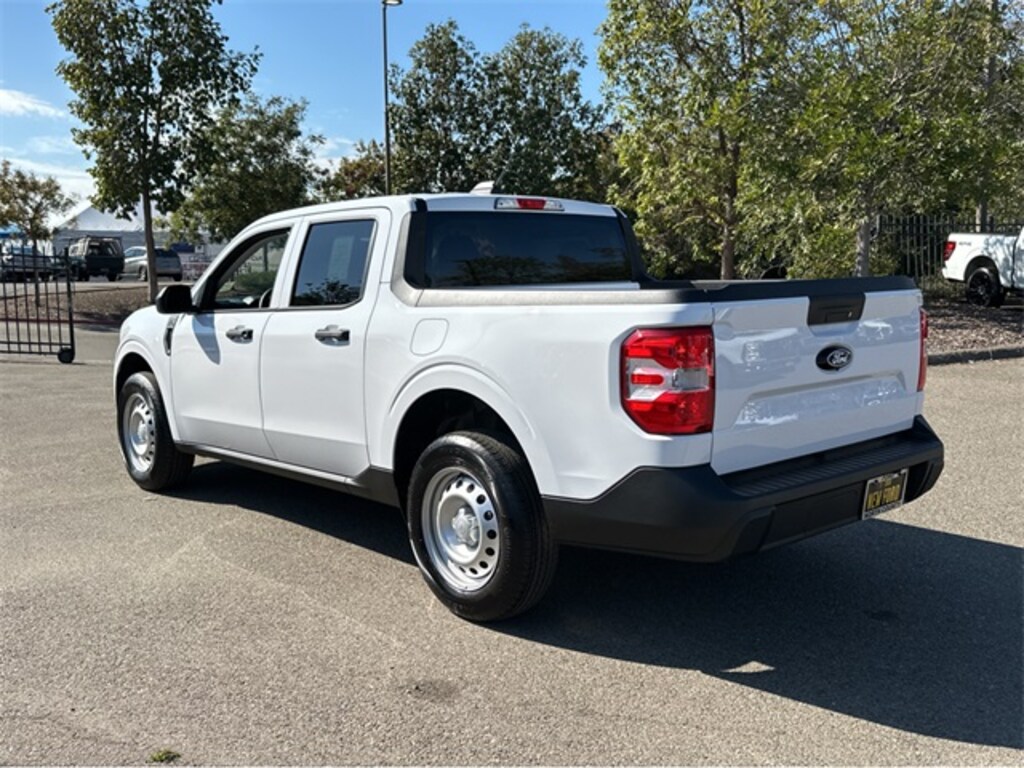 New 2025 Ford Maverick XL Truck SuperCrew