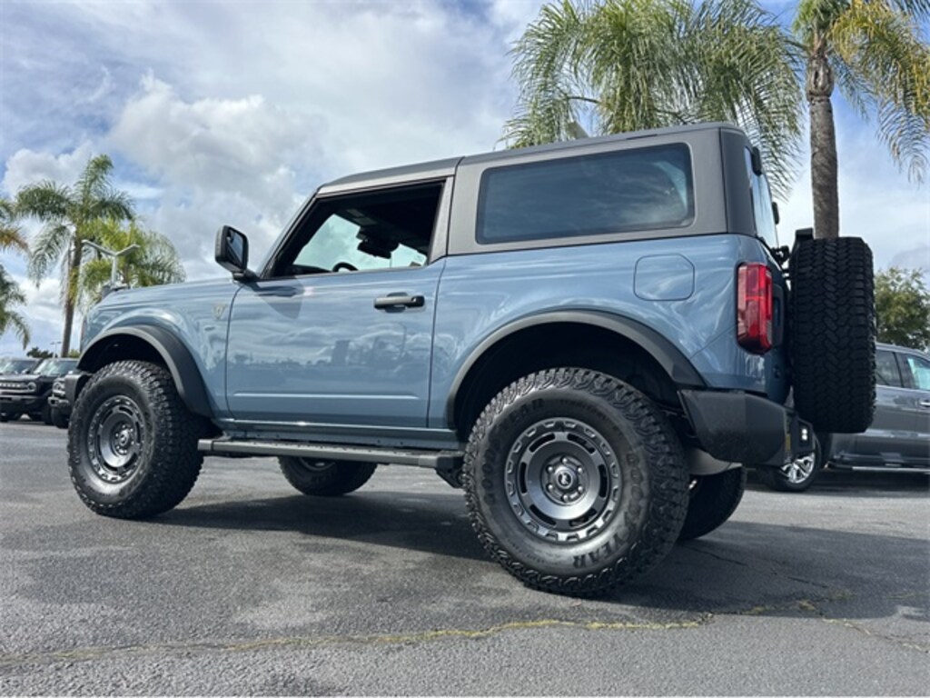 New 2025 Ford Bronco Base SUV