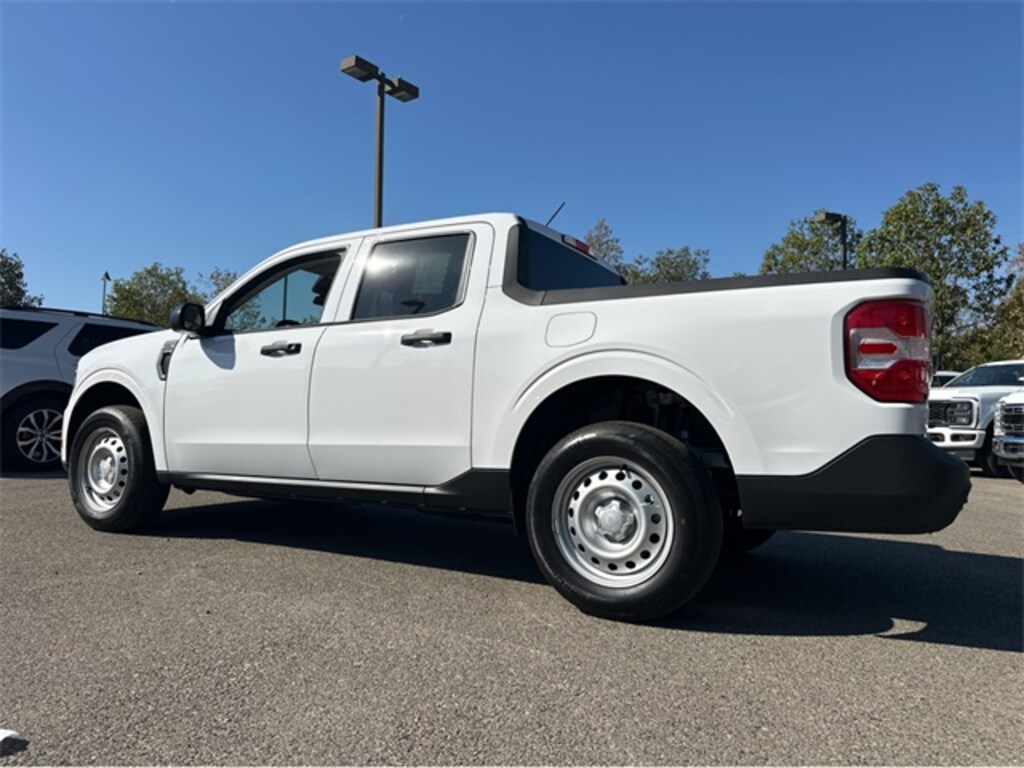 New 2025 Ford Maverick XL Truck SuperCrew