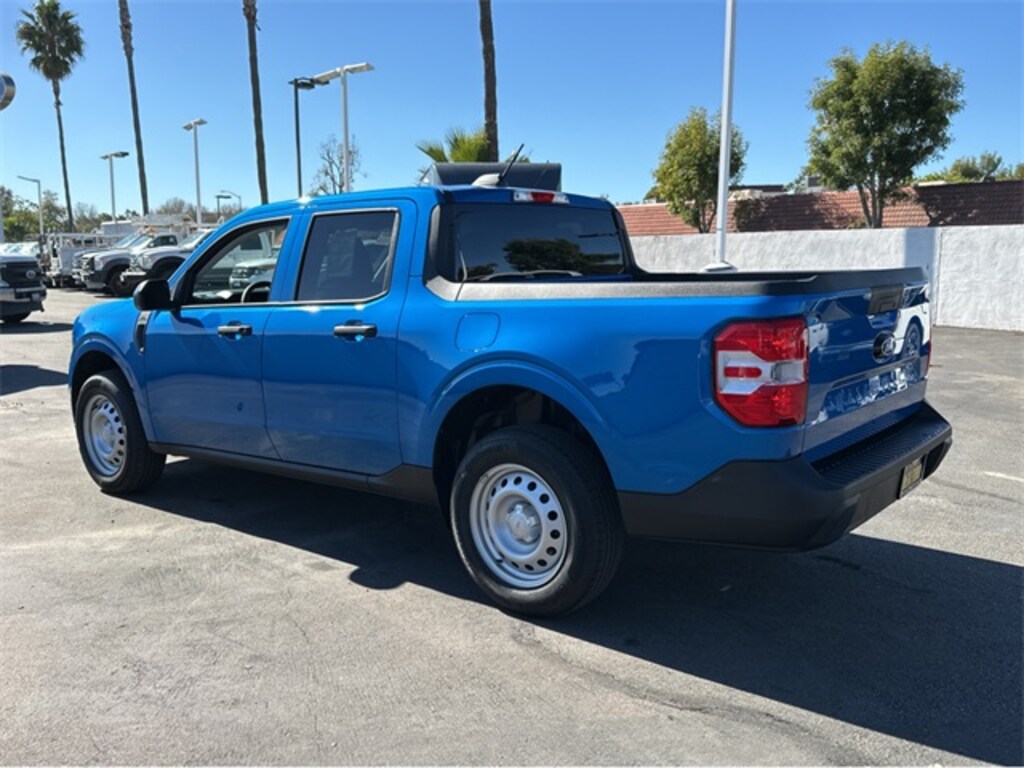 New 2025 Ford Maverick XL Truck SuperCrew