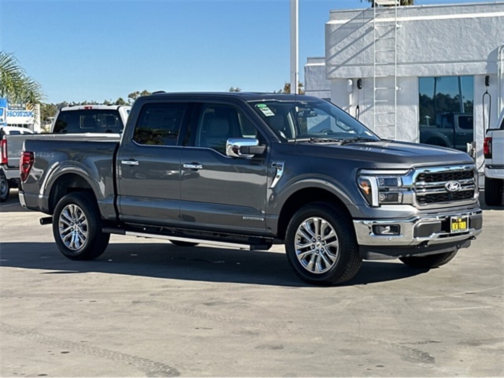 New 2025 Ford F-150 Lariat Truck SuperCrew Cab