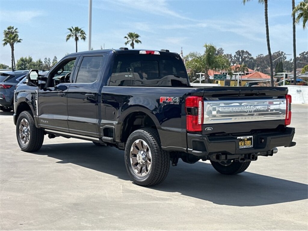 New 2025 Ford F-250 Truck Crew Cab