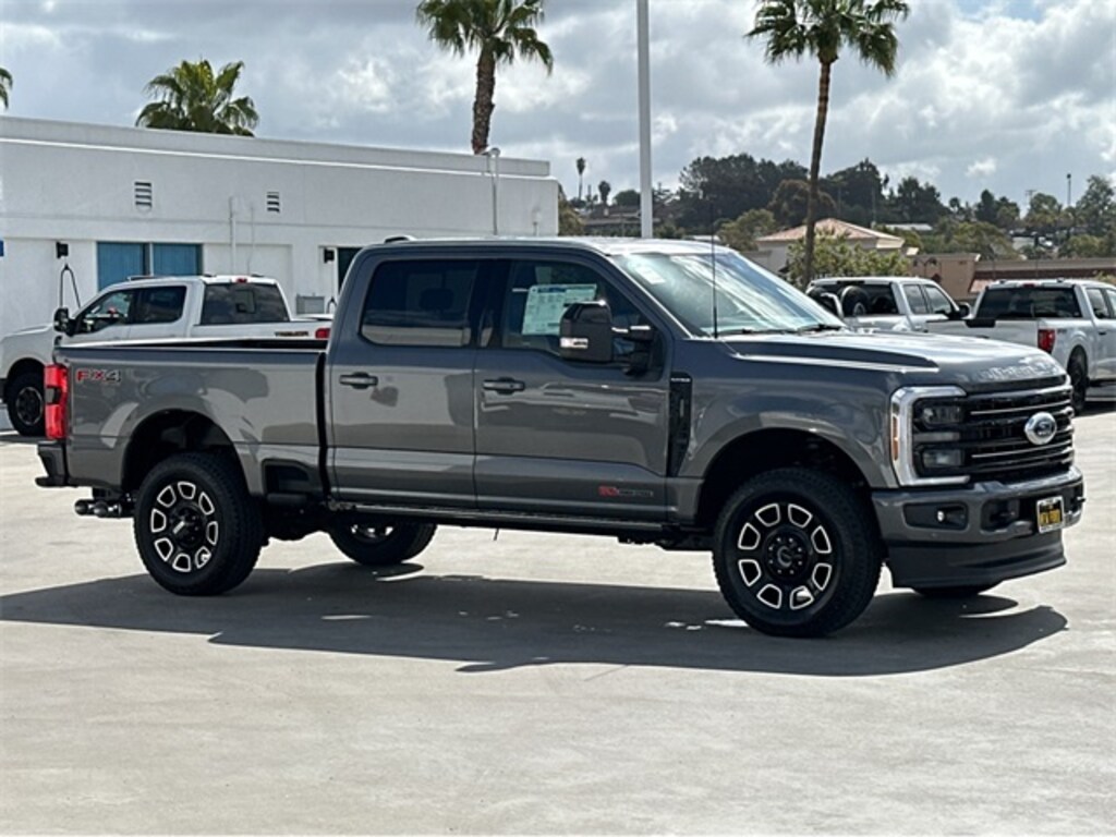 New 2025 Ford F-250 Truck Crew Cab