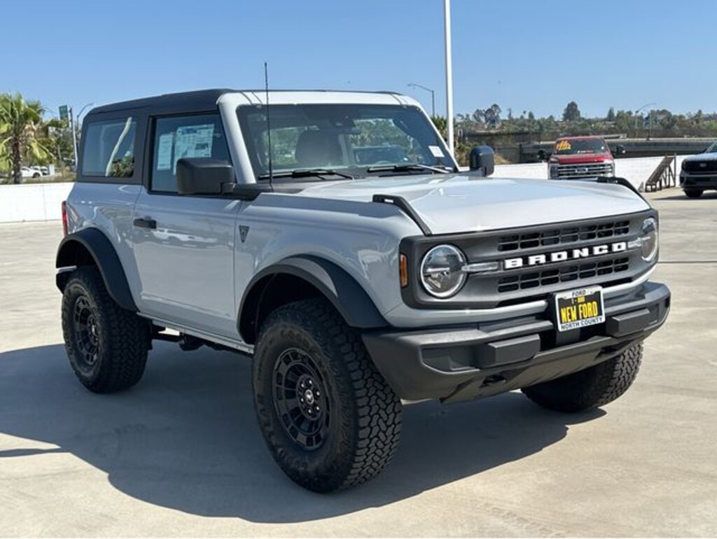 New 2026 Ford Bronco Base SUV