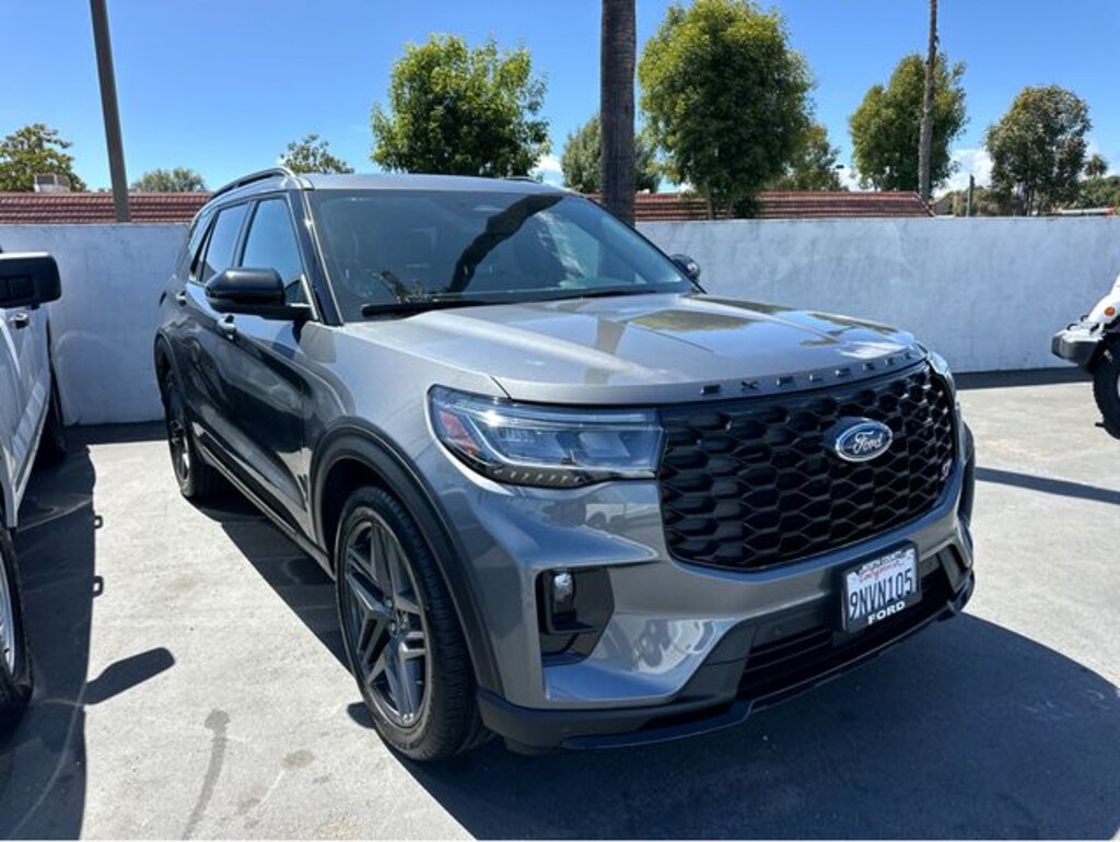 Used 2025 Ford Explorer ST SUV