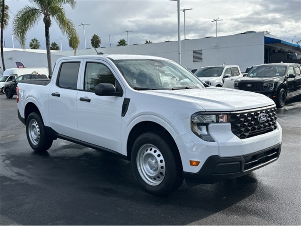 New 2025 Ford Maverick XL Truck SuperCrew