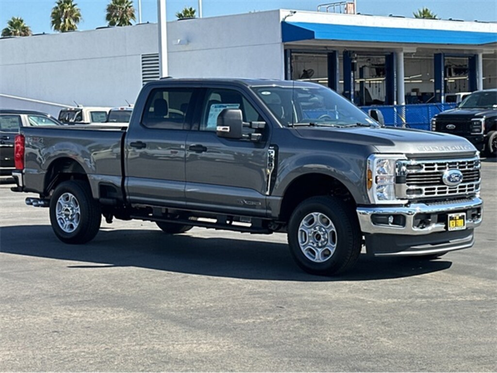 New 2026 Ford F-250 Truck Crew Cab