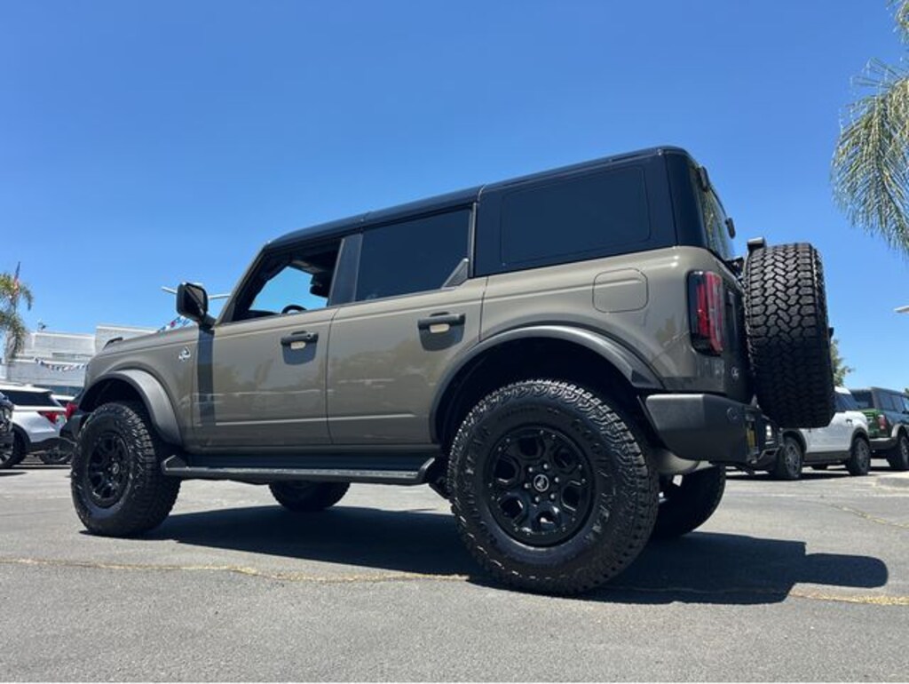 New 2026 Ford Bronco Outer Banks SUV