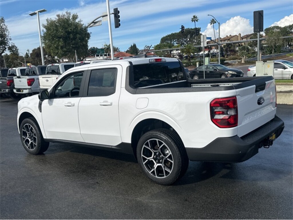 New 2025 Ford Maverick Lariat Truck SuperCrew