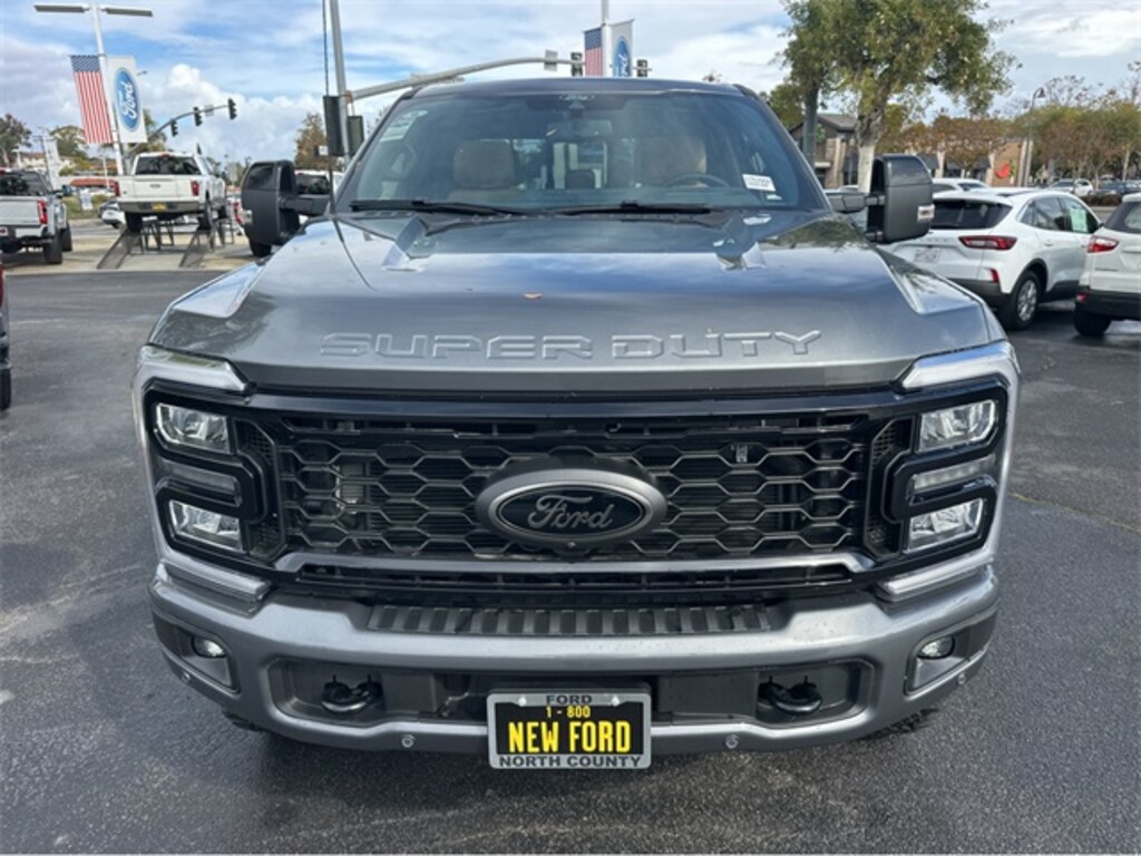 New 2025 Ford F-350 Truck Crew Cab