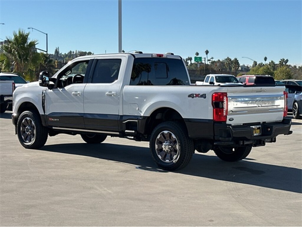 New 2025 Ford F-350 Truck Crew Cab