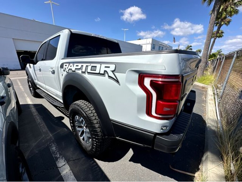 Used 2017 Ford F-150 Raptor Truck SuperCrew Cab