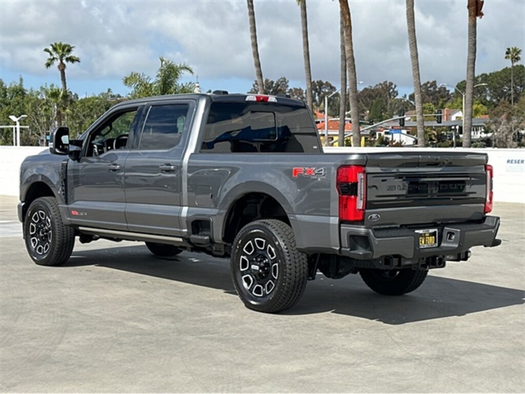 New 2025 Ford F-250 Truck Crew Cab