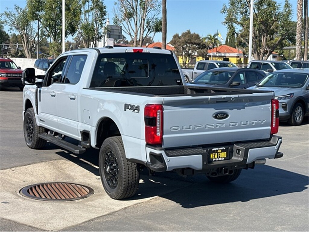 New 2025 Ford F-250 Truck Crew Cab