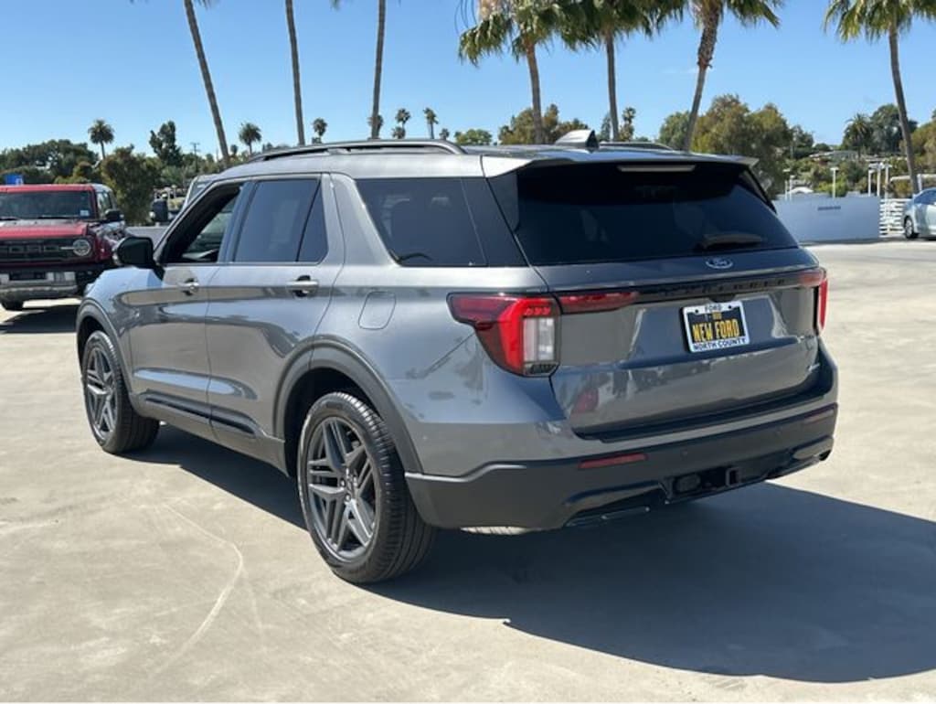 New 2026 Ford Explorer ST-Line SUV
