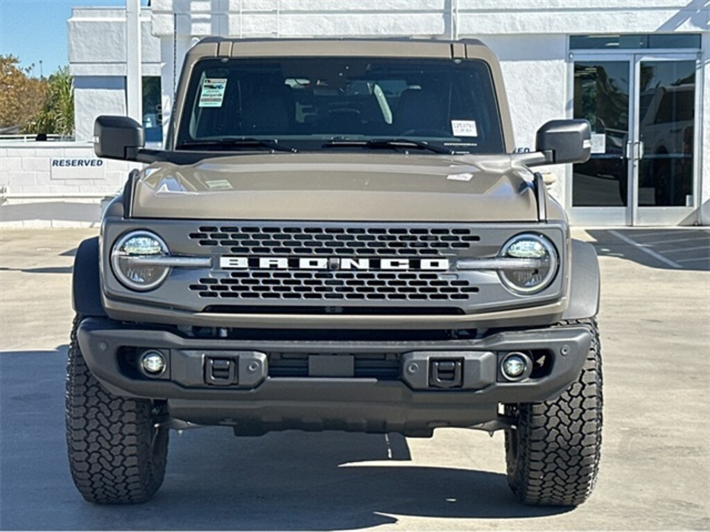 New 2025 Ford Bronco Badlands SUV