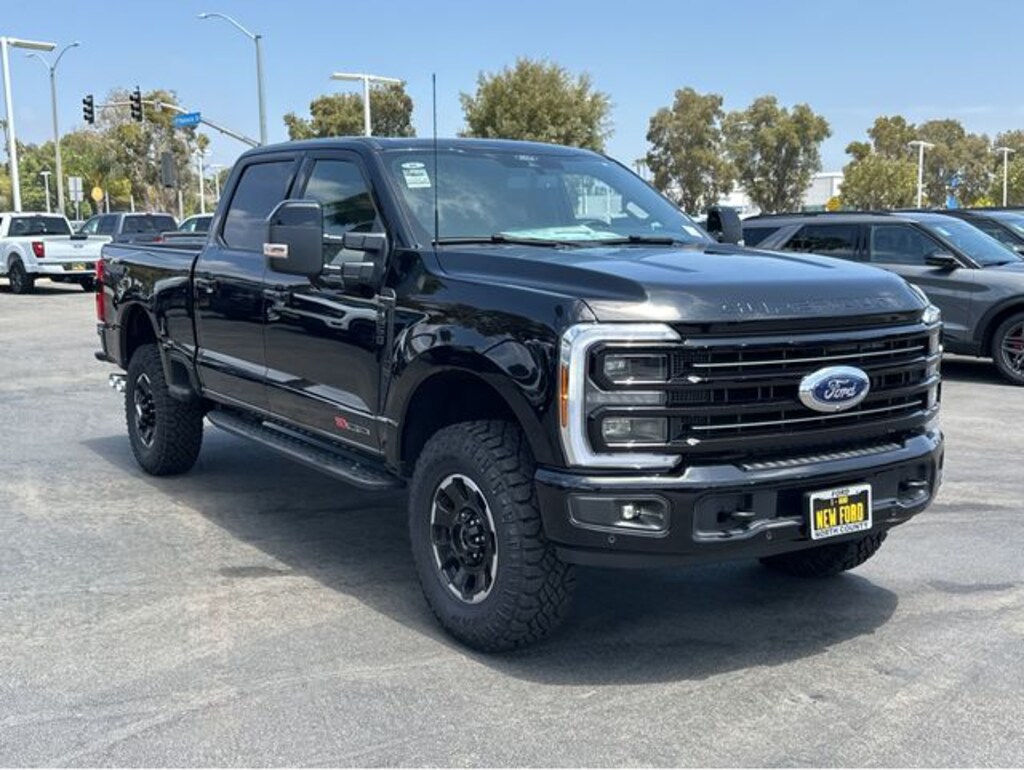 New 2026 Ford F-250 Platinum Truck Crew Cab