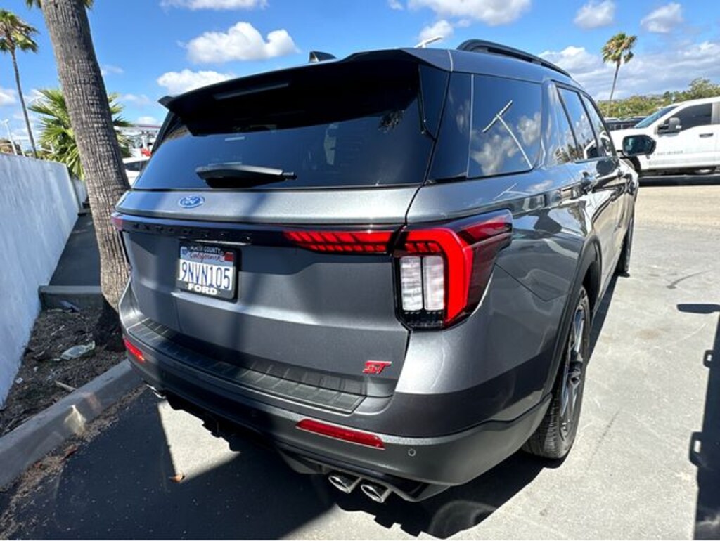 Used 2025 Ford Explorer ST SUV