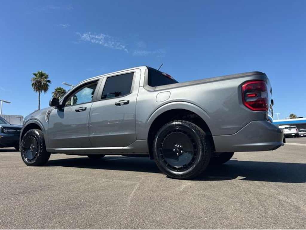 Used 2025 Ford Maverick Lobo Standard Truck SuperCrew