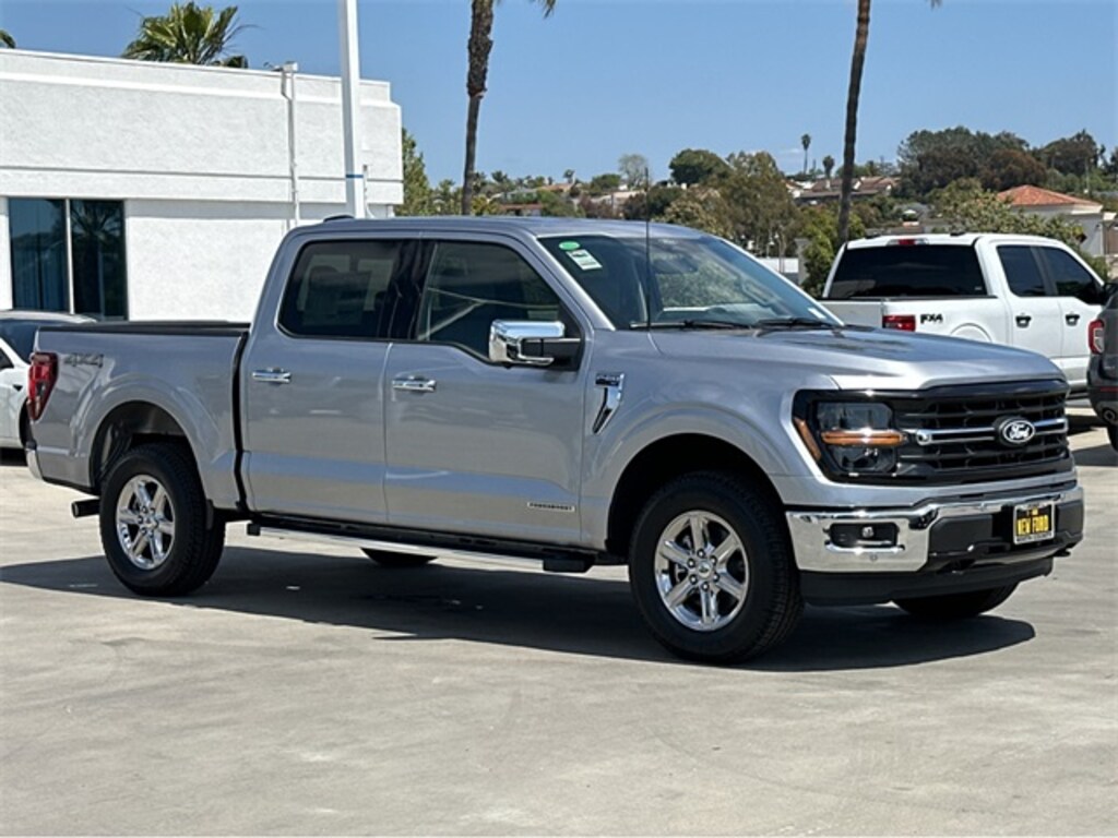 New 2025 Ford F-150 XLT Truck SuperCrew Cab