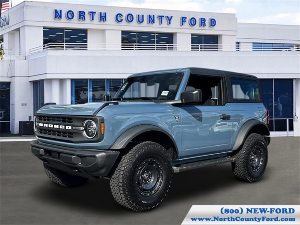 New 2025 Ford Bronco Base SUV
