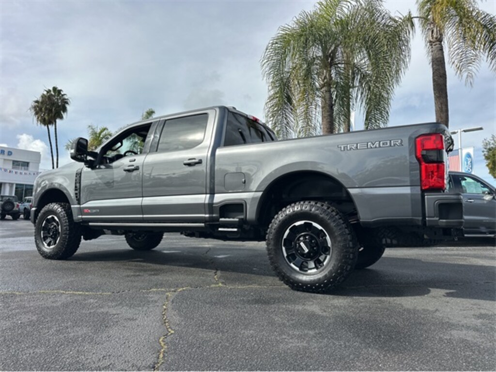 New 2025 Ford F-350 Truck Crew Cab