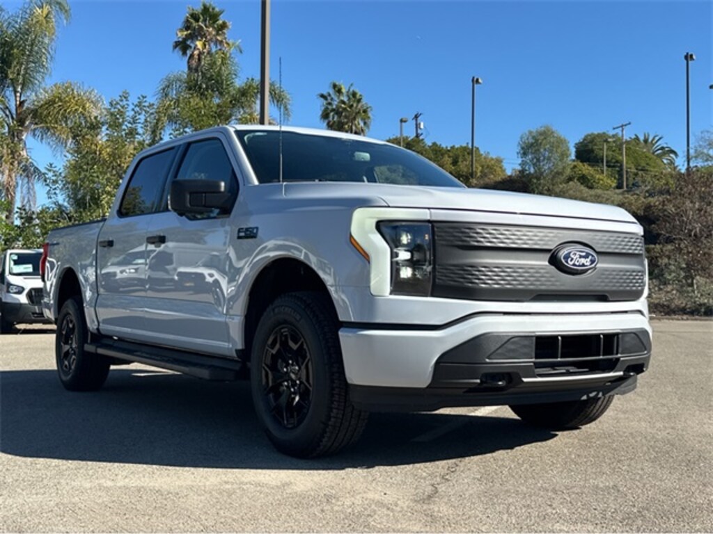 New 2025 Ford F-150 Lightning XLT Truck SuperCrew Cab