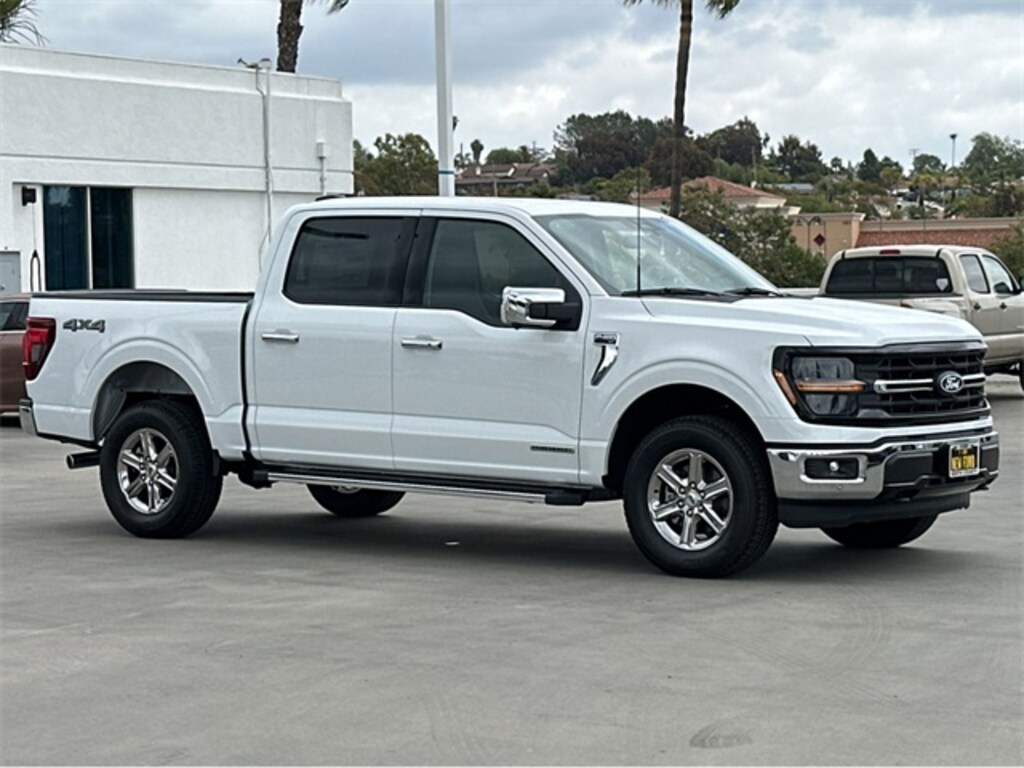 New 2025 Ford F-150 XLT Truck SuperCrew Cab