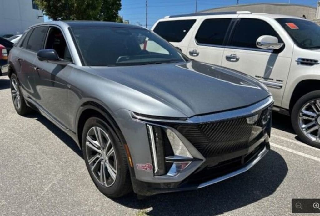 Certified 2024 CADILLAC LYRIQ Luxury 2 SUV